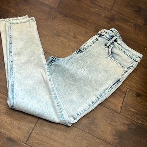 Seven7 bleached denim skinny jeans